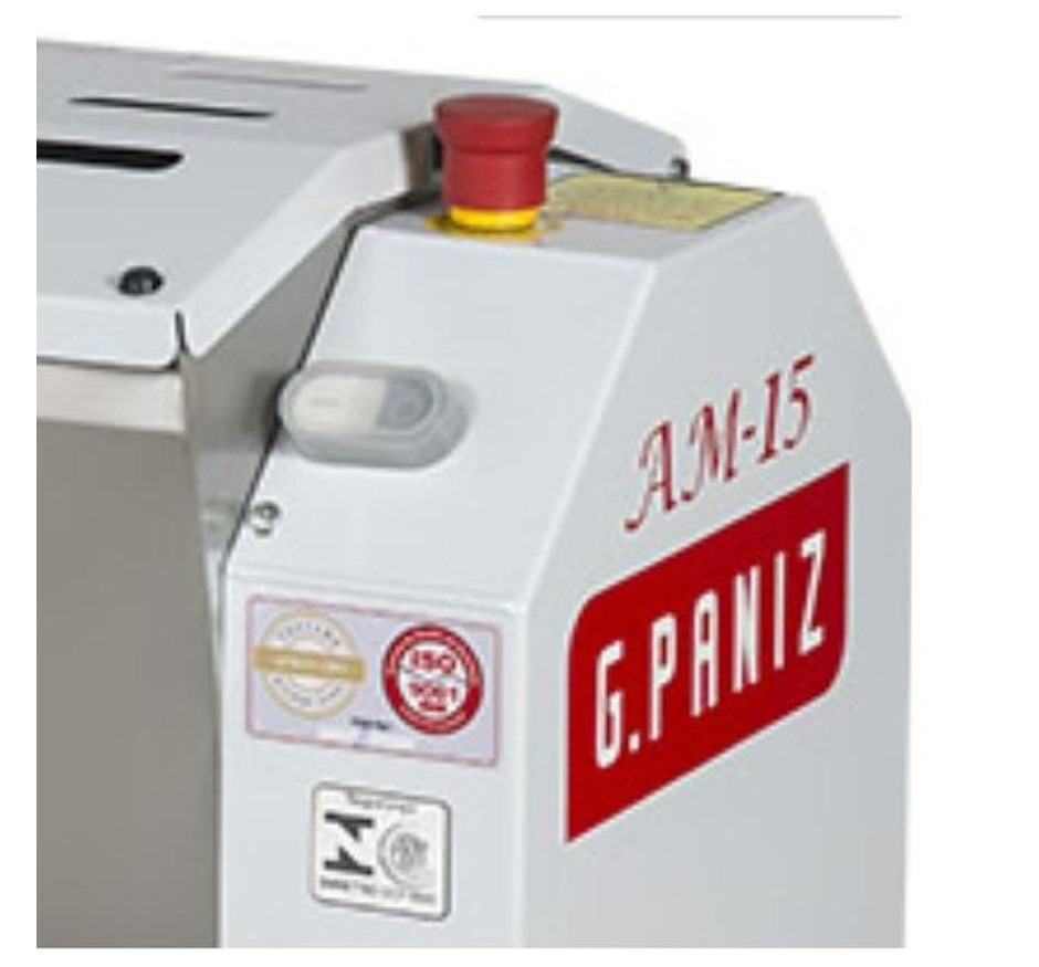 Amassadeira Semi Rápida G.Paniz 15Kg AM-15 Bivolt